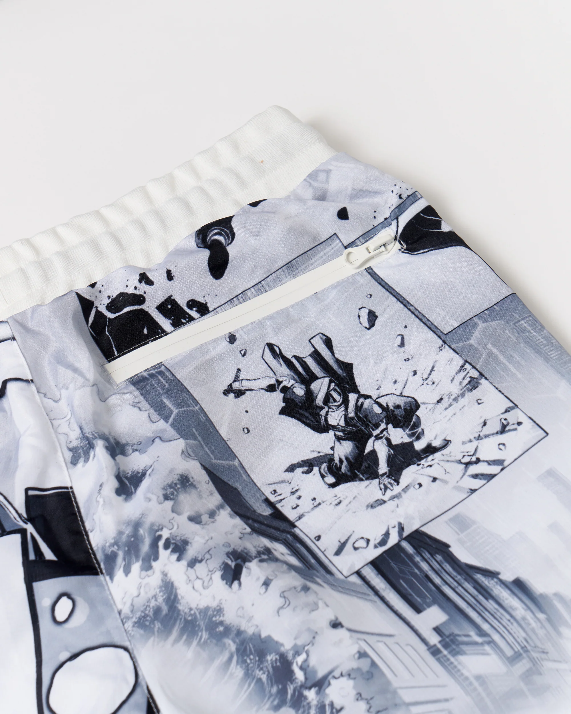 Tr. 10 - "Comic Book" Jogger - Image 3