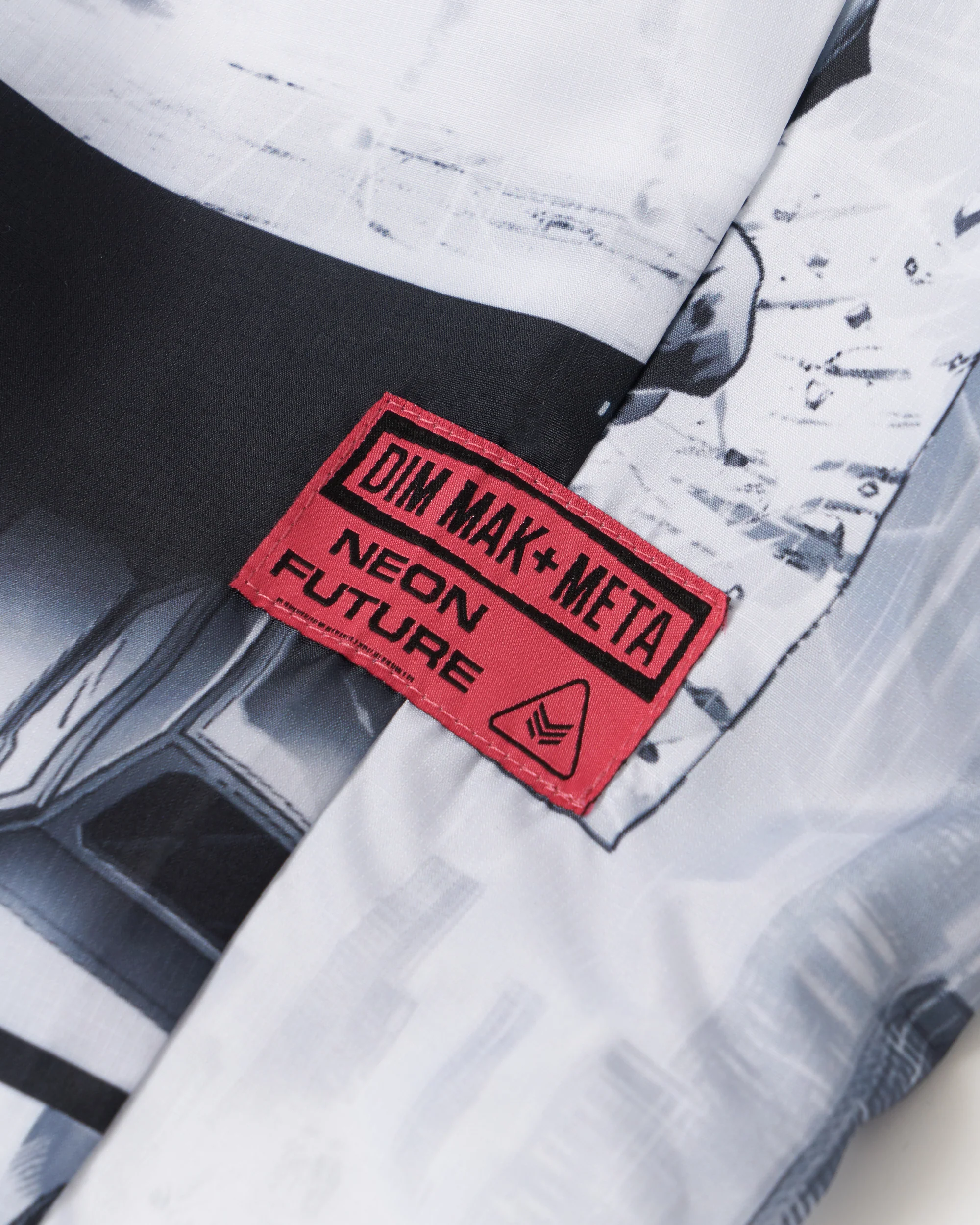 Tr. 10 - "Comic Book" Jogger - Image 4